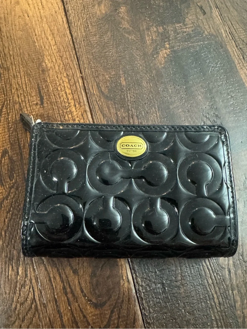 NWOT Coach Black Patent Leather Embossed C Zip Wallet with Gold Tone Logo